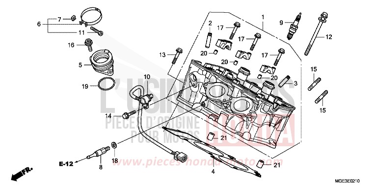 CYLINDER HEAD (REAR) for VFR1200F Dual Clutch TITANIUM BLADE METALLIC (YR316) from 2013
